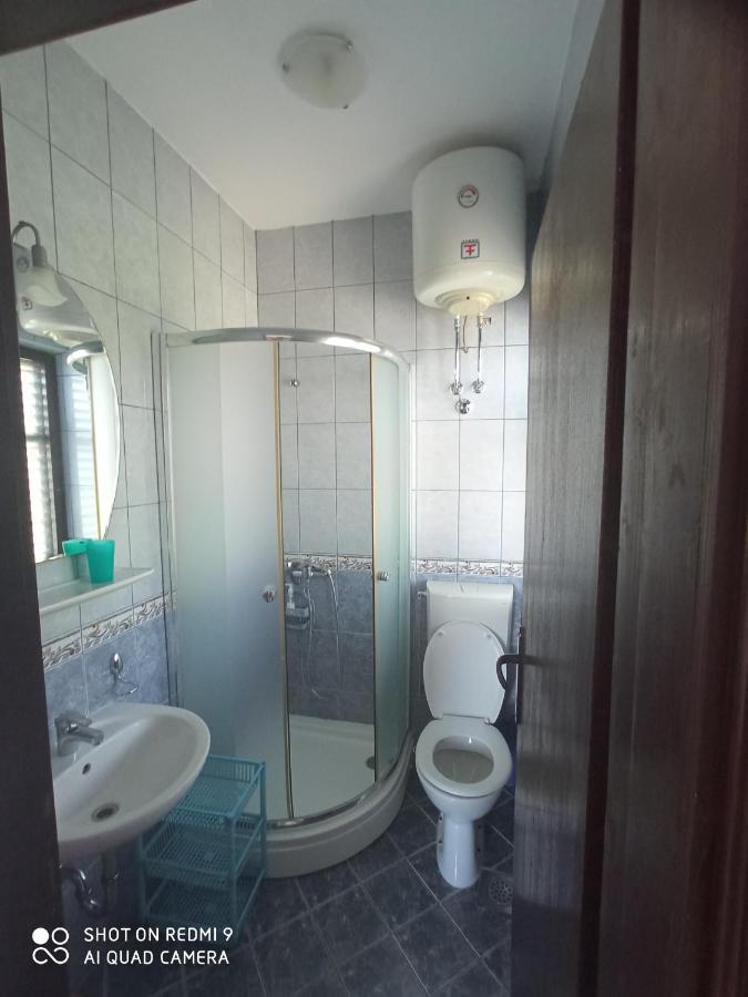Apartments Petrovic Тиват Екстер'єр фото