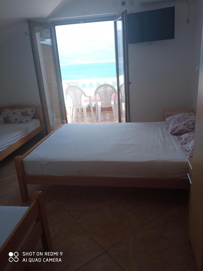 Apartments Petrovic Тиват Екстер'єр фото